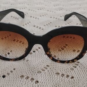 Chic Black and Tortoise Sunglasses